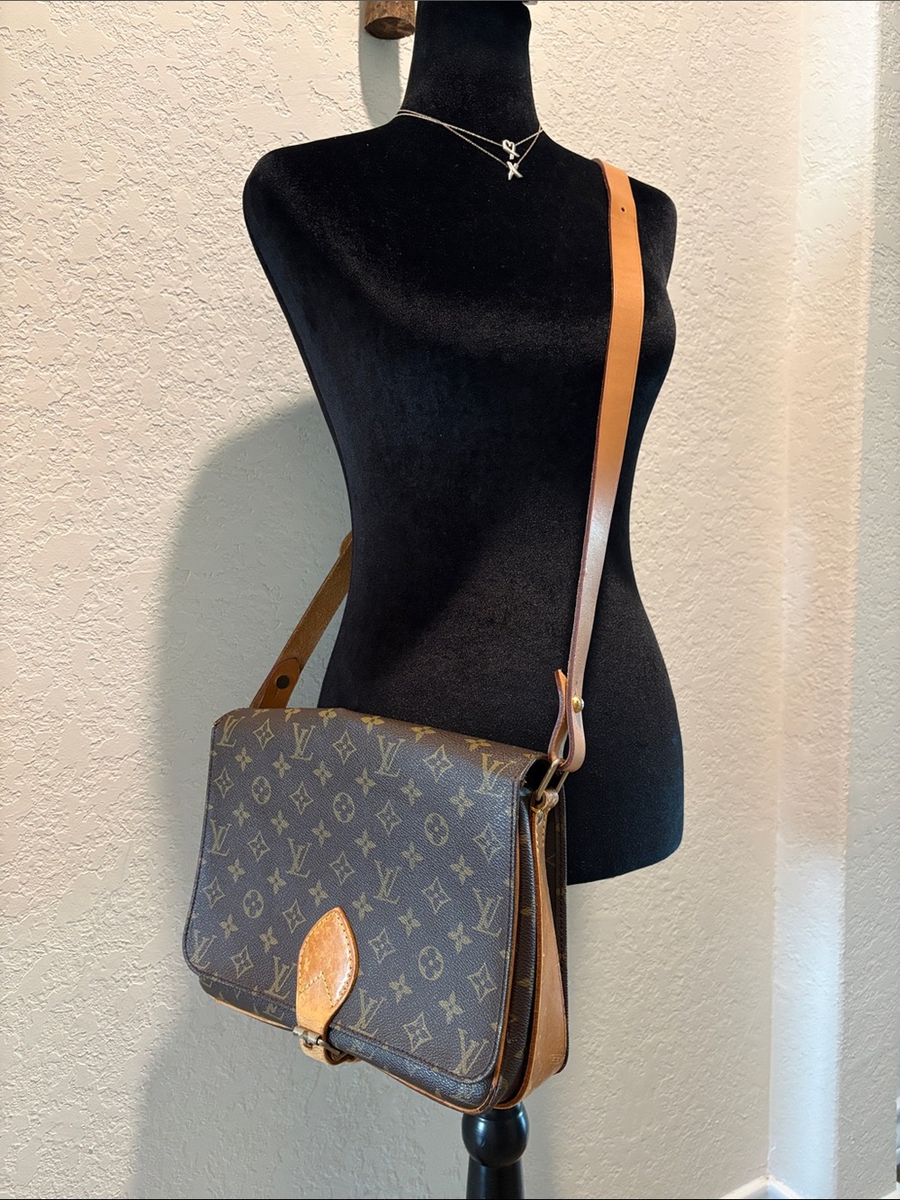 Louis Vuitton GM 831 Cartouchiere Brown Monogram Crossbody Bag
